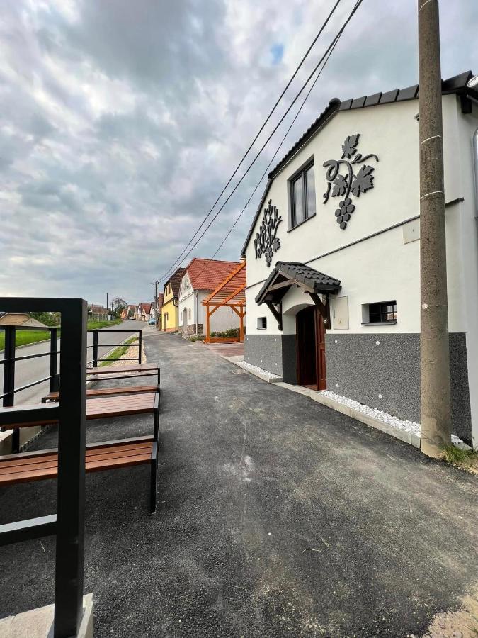 Proste Sklipek Apartment Jaroslavice  Exterior photo