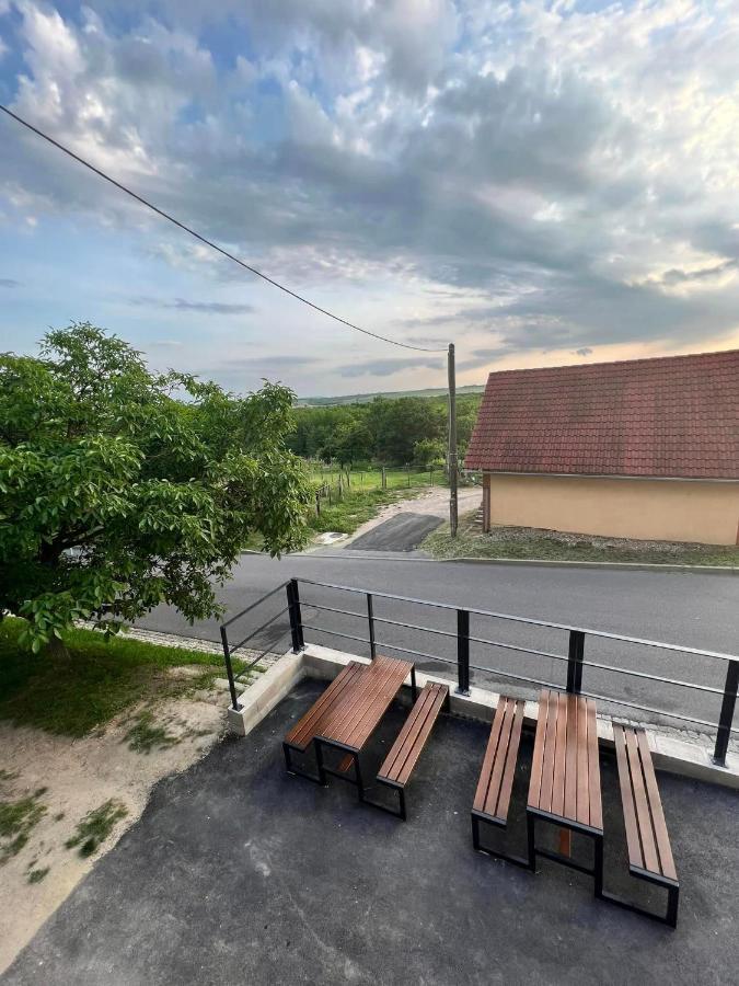 Proste Sklipek Apartment Jaroslavice  Exterior photo